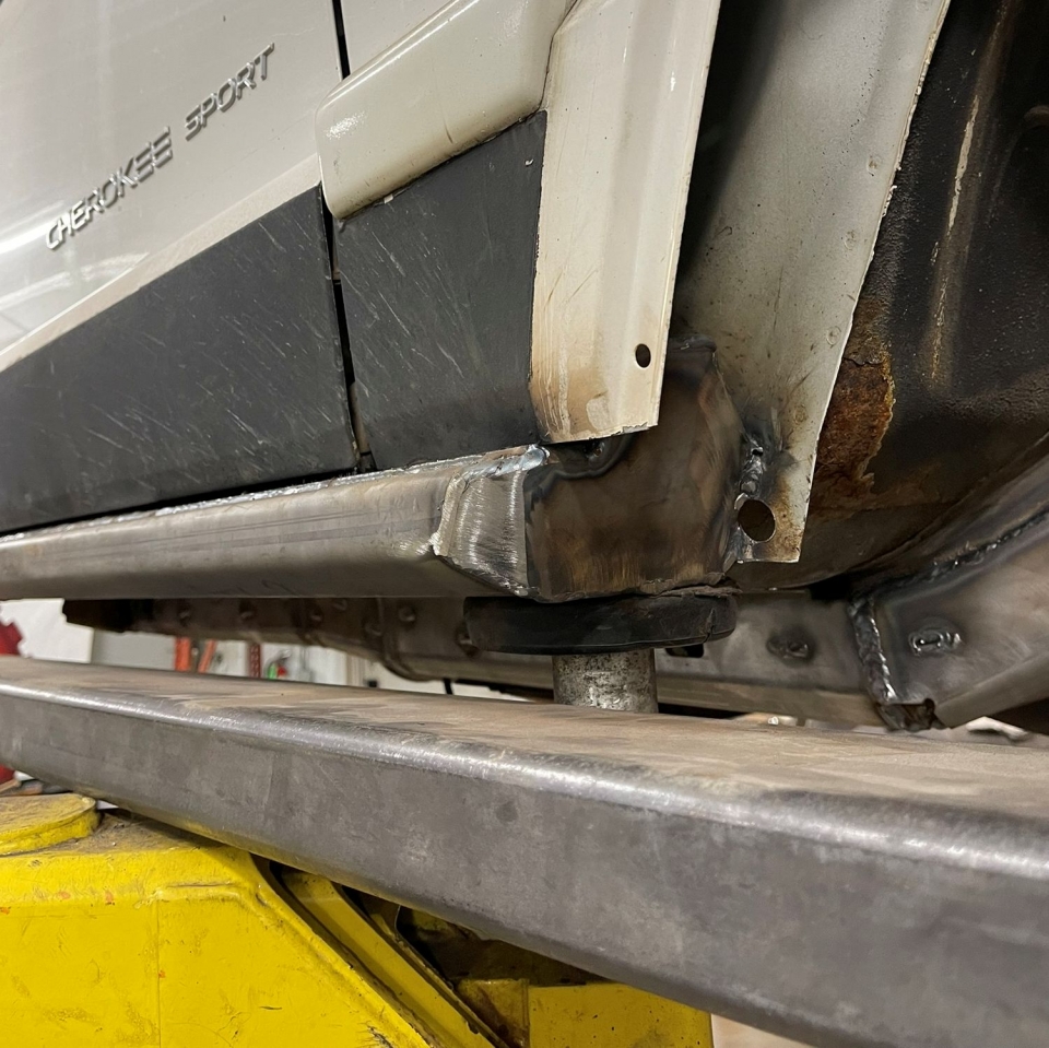 Iron Rock Off Road: XJ Structural Rocker Armor
