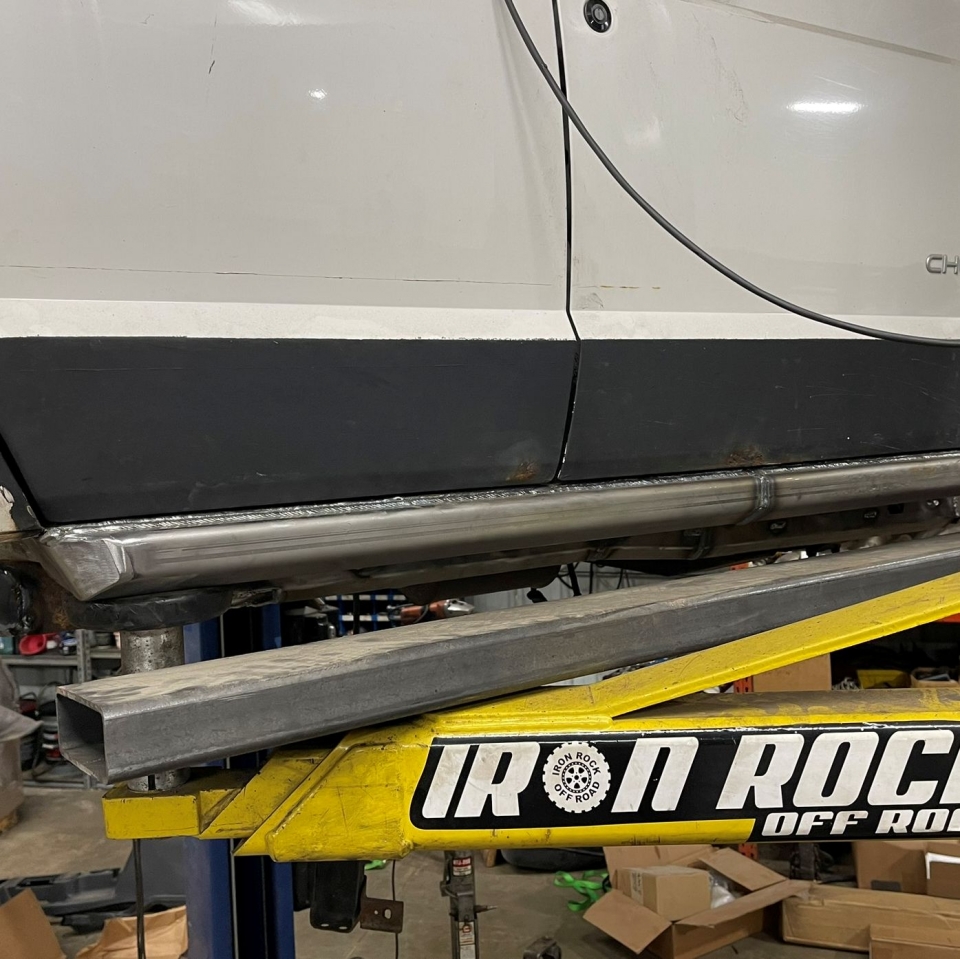 Iron Rock Off Road: XJ Structural Rocker Armor
