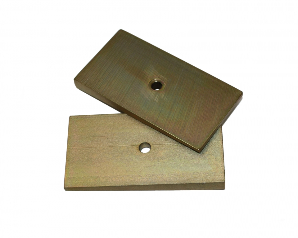 Iron Rock Off Road: XJ Leaf Spring 6 Degree Shims with centering pins